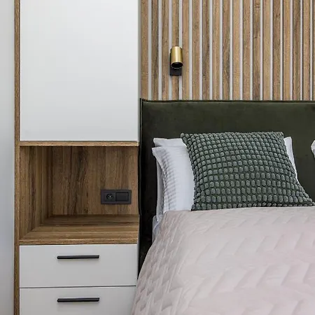 - Luxury And * Palanga