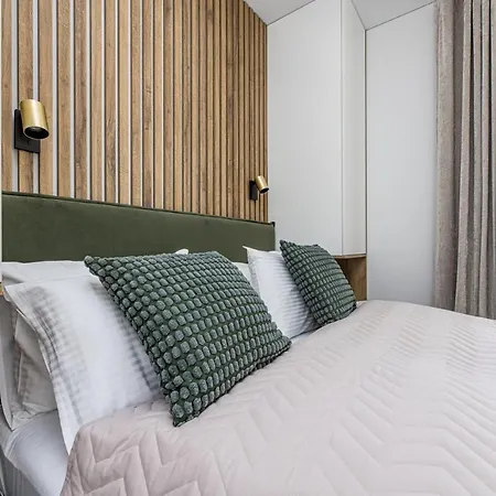 - Luxury And Apartment *